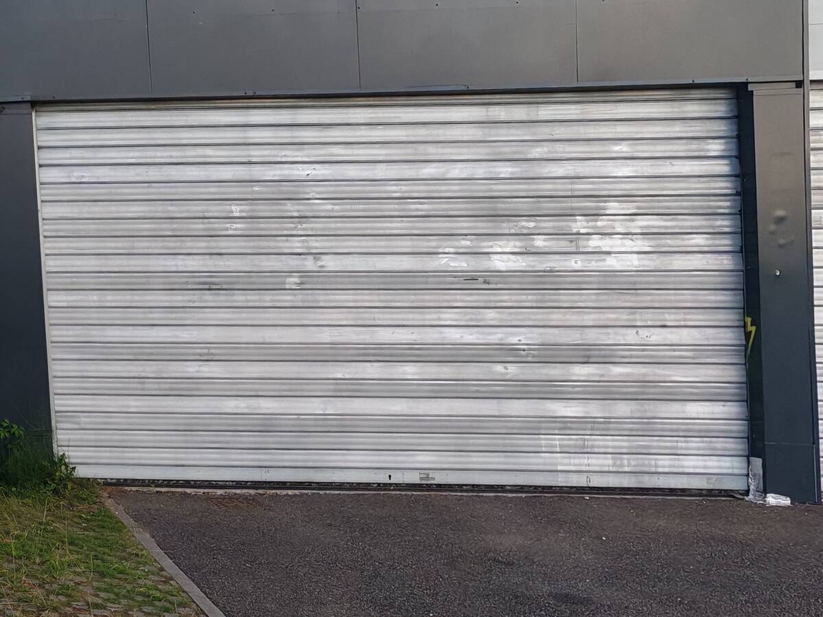Tags & mobilier urbain - après décapage laser